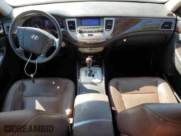 2013 Hyundai Genesis 3.8L с VIN KMHGC4DD4DU230001, выставлен на аукционе Copart как лот 87024725 с пробегом 149 913 миль миль и Списание • Salvage title. История ставок и продаж доступна на DreamBid. Изображение 8.