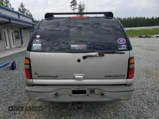 2005 Chevrolet Suburban LS z VIN 3GNFK16Z45G101746, wystawiony jako Copart lot #63064944 z przebiegiem 316 465 mil mil oraz Czysty tytuł • Clean title. Historia ofert i sprzedaży dostępna na DreamBid. Obrazek 6.