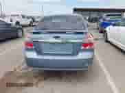 2008 Chevrolet Aveo LS с VIN KL1TD56688B077054, выставлен на аукционе IAAI как лот 43012681 с пробегом 248 077 миль миль и . История ставок и продаж доступна на DreamBid. Изображение 15.