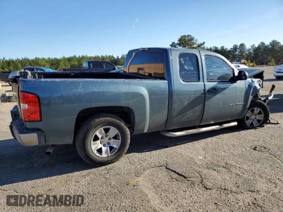 2008 Chevrolet Silverado 1500 Work Truck with VIN 1GCEC19XX8Z229859, listed as a Copart auction lot 47843715 with Not provided miles and Salvage title. Bid and sale history available at DreamBid. Image 3.