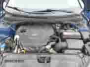 2015 Hyundai Veloster z VIN KMHTC6AD0FU243328, wystawiony jako IAAI lot #42439313 z przebiegiem 96 997 mil mil oraz . Historia ofert i sprzedaży dostępna na DreamBid. Obrazek 10.