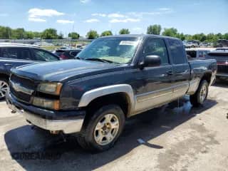 2004 Chevrolet Silverado 1500 Z71 z VIN 2GCEK19T641139174, wystawiony jako Copart lot #60064464 z przebiegiem 234 304 mil mil oraz Szkoda całkowita • Salvage title. Historia ofert i sprzedaży dostępna na DreamBid. Obrazek 1.