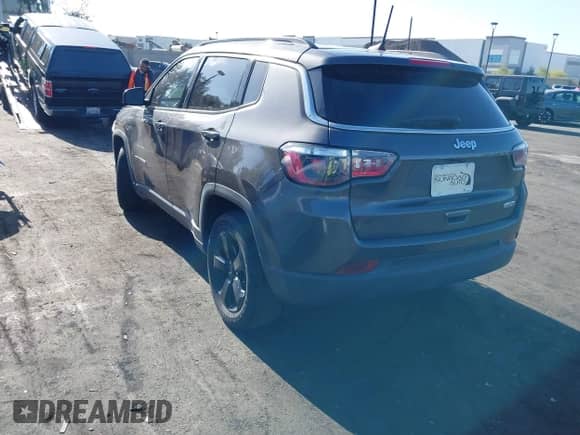 2021 Jeep Compass Altitude with VIN 3C4NJCBB1MT501815, listed as a IAAI auction lot 42272861 with 53,316 mi miles and . Bid and sale history available at DreamBid. Image 3.