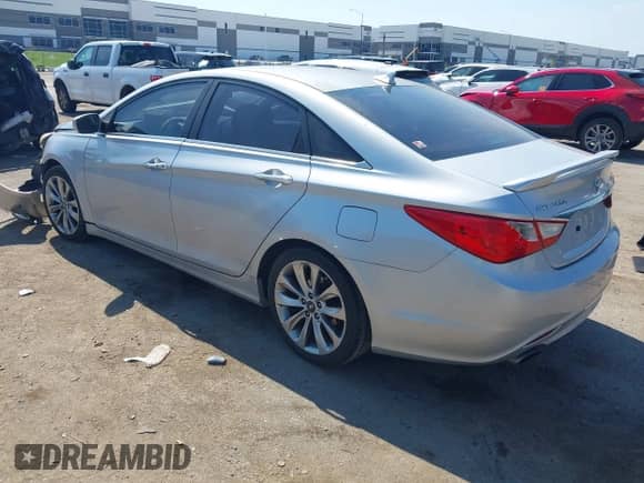 2011 Hyundai Sonata Limited with VIN 5NPEC4AC4BH238520, listed as a IAAI auction lot 43352804 with 228,757 mi miles and . Bid and sale history available at DreamBid. Image 3.