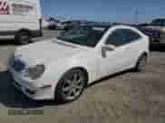 2005 Mercedes-Benz C 230 Kompressor z VIN WDBRN40J15A728239, wystawiony jako Copart lot #52258115 z przebiegiem 116 443 mil mil oraz Czysty tytuł • Clean title. Historia ofert i sprzedaży dostępna na DreamBid. Obrazek 1.