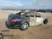 2011 Mercedes-Benz C 350 Sport z VIN WDDGF5GB3BR142297, wystawiony jako Copart lot #66776905 z przebiegiem Nie podano mil oraz Szkoda całkowita • Salvage title. Historia ofert i sprzedaży dostępna na DreamBid. Obrazek 3.
