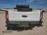 2023 Ford F-250 XL z VIN 1FT7X2BA9PED99760, wystawiony jako Copart lot #47623875 z przebiegiem 36 082 mil mil oraz Szkoda całkowita • Salvage title. Historia ofert i sprzedaży dostępna na DreamBid. Obrazek 6.