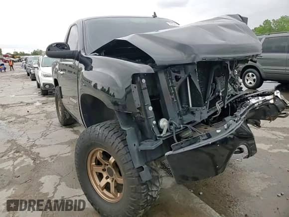 2013 GMC Sierra 1500 SLE z VIN 1GTN2VE09DZ106373, wystawiony jako Copart lot #59624525 z przebiegiem 163 658 mil mil oraz Szkoda całkowita • Salvage title. Historia ofert i sprzedaży dostępna na DreamBid. Obrazek 14.