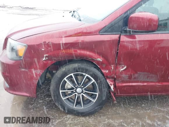 2018 Dodge Grand Caravan SE Plus с VIN 2C4RDGBG4JR152644, выставлен на аукционе IAAI как лот 41817835 с пробегом 103 222 миль миль и . История ставок и продаж доступна на DreamBid. Изображение 6.