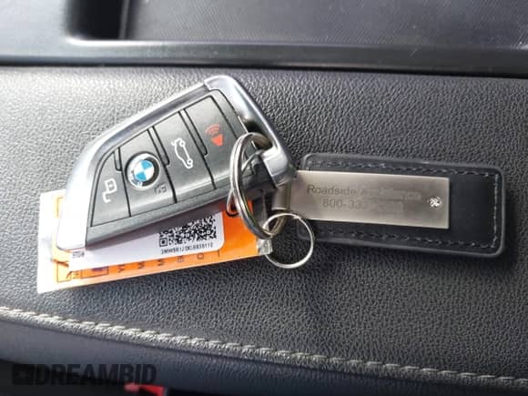 2020 BMW 3 Series 330i with VIN 3MW5R1J0XL8B39110, listed as a IAAI auction lot 43425538 with Not provided miles and . Bid and sale history available at DreamBid. Image 11.