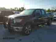 2012 Toyota Tundra z VIN 5TFRU5F12CX028127, wystawiony jako Copart lot #70646655 z przebiegiem 207 809 mil mil oraz Czysty tytuł • Clean title. Historia ofert i sprzedaży dostępna na DreamBid. Obrazek 1.