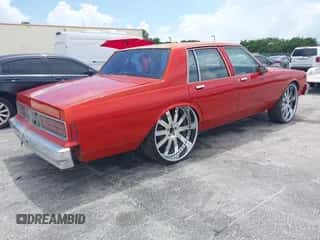 1988 Chevrolet Caprice с VIN 1G1BL51H9JR120497, выставлен на аукционе IAAI как лот 42918701 с пробегом 33 199 миль миль и . История ставок и продаж доступна на DreamBid. Изображение 4.