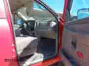 2003 Dodge 2500 ST z VIN 3D7KA28C93G855222, wystawiony jako IAAI lot #41795177 z przebiegiem 59 580 mil mil oraz . Historia ofert i sprzedaży dostępna na DreamBid. Obrazek 5.