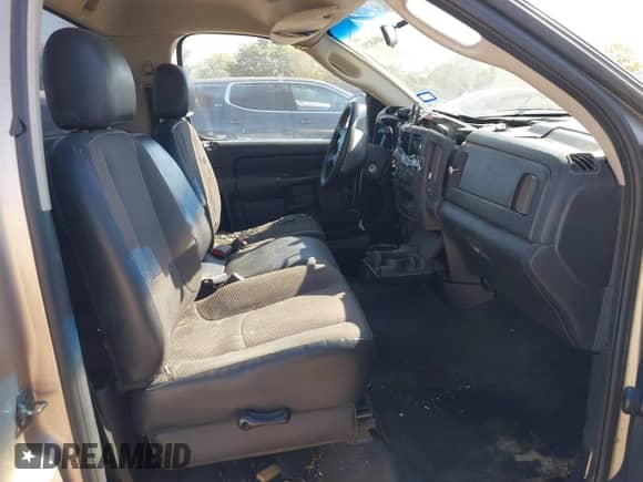 2002 Dodge 1500 z VIN 1D7HA16K92J172190, wystawiony jako IAAI lot #40848291 z przebiegiem 222 179 mil mil oraz . Historia ofert i sprzedaży dostępna na DreamBid. Obrazek 5.