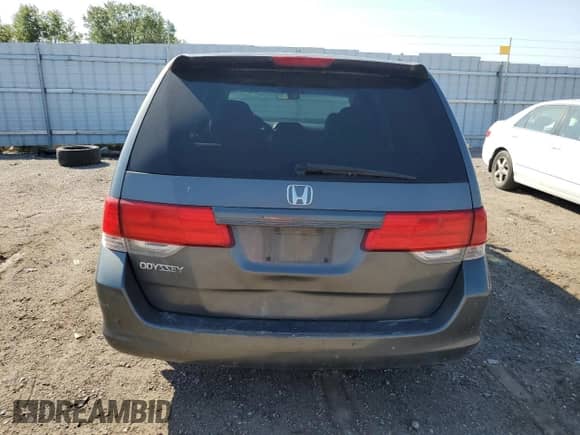 2008 Honda Odyssey LX с VIN 5FNRL38248B012445, выставлен на аукционе Copart как лот 81871075 с пробегом 303 024 миль миль и Списание • Salvage title. История ставок и продаж доступна на DreamBid. Изображение 6.