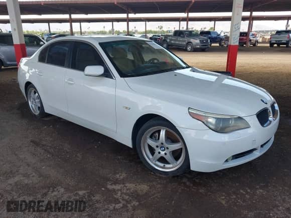 2006 BMW 5 Series 530i с VIN WBANE73516CM31233, выставлен на аукционе IAAI как лот 43296482 с пробегом 167 772 миль миль и . История ставок и продаж доступна на DreamBid. Изображение 1.