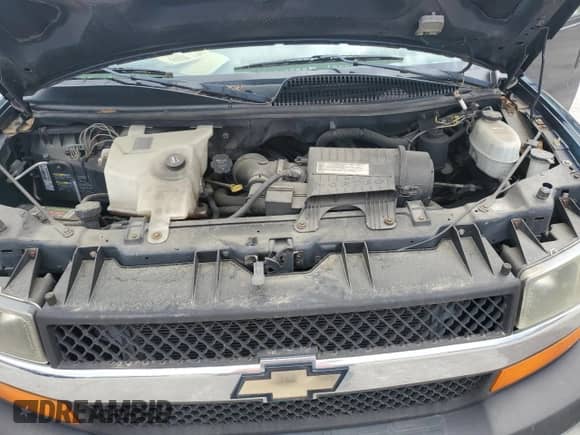 2007 Chevrolet Express Passenger z VIN 1GAHG39U571152181, wystawiony jako Copart lot #56238115 z przebiegiem 170 521 mil mil oraz Czysty tytuł • Clean title. Historia ofert i sprzedaży dostępna na DreamBid. Obrazek 12.