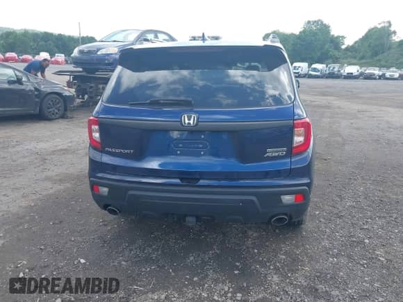 2021 Honda Passport Touring with VIN 5FNYF8H94MB008788, listed as a IAAI auction lot 42545958 with 87,512 mi miles and . Bid and sale history available at DreamBid. Image 17.