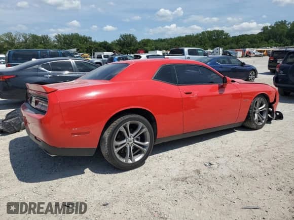 2022 Dodge Challenger R/T with VIN 2C3CDZBT2NH122279, listed as a Copart auction lot 64021665 with 68,494 mi miles and Salvage title. Bid and sale history available at DreamBid. Image 3.