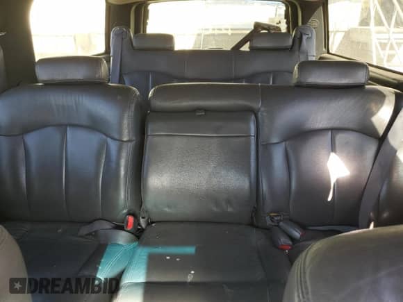 2001 Chevrolet Suburban LT z VIN 3GNFK16T51G278926, wystawiony jako Copart lot #75358024 z przebiegiem 257 431 mil mil oraz Szkoda całkowita • Salvage title. Historia ofert i sprzedaży dostępna na DreamBid. Obrazek 10.