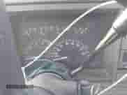 1992 Chevrolet Silverado 1500 z VIN 2GCEC19K2N1202826, wystawiony jako IAAI lot #43524013 z przebiegiem 229 129 mil mil oraz . Historia ofert i sprzedaży dostępna na DreamBid. Obrazek 7.