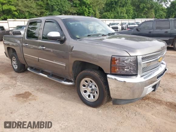 2013 Chevrolet Silverado 1500 LS z VIN 3GCPCREA1DG329917, wystawiony jako IAAI lot #42269536 z przebiegiem 151 636 mil mil oraz . Historia ofert i sprzedaży dostępna na DreamBid. Obrazek 1.