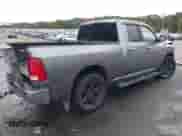 2009 Dodge 1500 SLT z VIN 1D3HV18T19S793875, wystawiony jako IAAI lot #43247958 z przebiegiem 199 380 mil mil oraz . Historia ofert i sprzedaży dostępna na DreamBid. Obrazek 4.