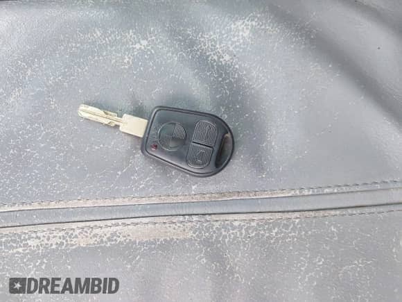 1998 BMW 7 Series 740iL with VIN WBAGJ8320WDM24428, listed as a IAAI auction lot 42739741 with Not provided miles and . Bid and sale history available at DreamBid. Image 11.