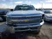 2019 Chevrolet Silverado 2500HD Work Truck z VIN 1GC1KREG7KF215142, wystawiony jako Copart lot #47896565 z przebiegiem Nie podano mil oraz Nie do naprawy • Non repairable. Historia ofert i sprzedaży dostępna na DreamBid. Obrazek 5.
