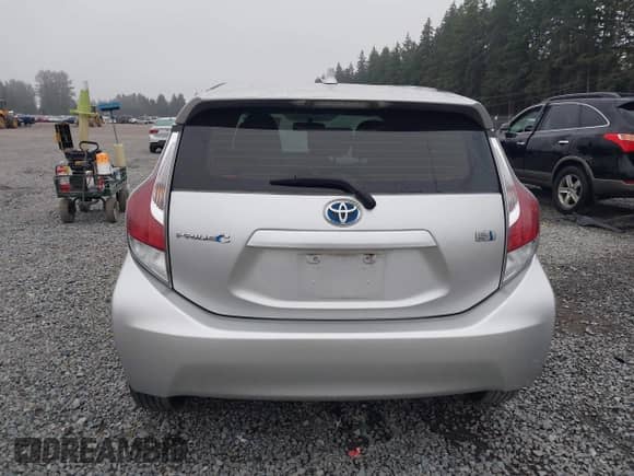 2015 Toyota Prius One z VIN JTDKDTB35F1577860, wystawiony jako IAAI lot #43206890 z przebiegiem 96 755 mil mil oraz . Historia ofert i sprzedaży dostępna na DreamBid. Obrazek 16.