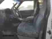 1999 Chevrolet Blazer LS z VIN 1GNCS13W1X2162495, wystawiony jako Copart lot #80019274 z przebiegiem Nie podano mil oraz Szkoda całkowita • Salvage title. Historia ofert i sprzedaży dostępna na DreamBid. Obrazek 7.