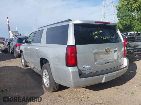 2019 Chevrolet Suburban LT с VIN 1GNSKHKCXKR301647, выставлен на аукционе IAAI как лот 42285230 с пробегом 111 342 миль миль и . История ставок и продаж доступна на DreamBid. Изображение 3.