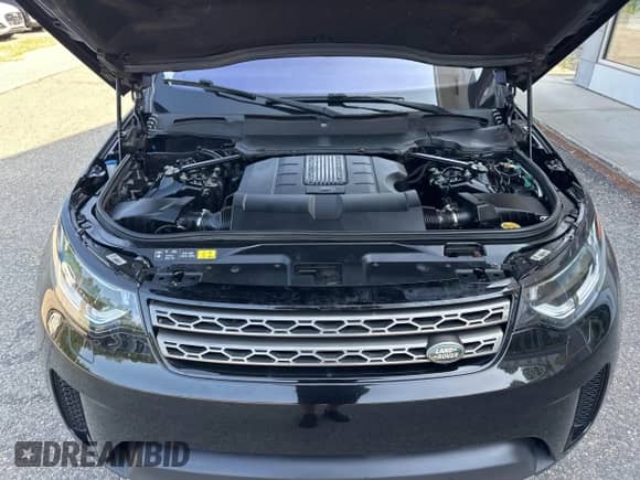 2019 Land Rover Discovery SE с VIN SALRG2RV6K2401310, выставлен на аукционе IAAI как лот 42738462 с пробегом 118 398 миль миль и . История ставок и продаж доступна на DreamBid. Изображение 10.