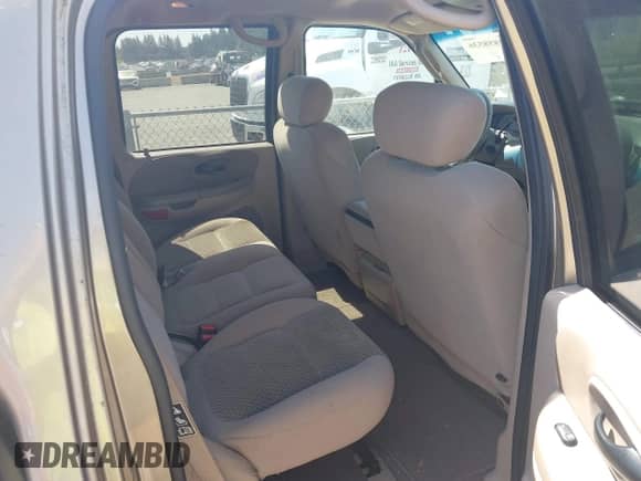 2002 Ford F-150 XLT с VIN 1FTRW07L92KD91100, выставлен на аукционе IAAI как лот 42858536 с пробегом 125 458 миль миль и . История ставок и продаж доступна на DreamBid. Изображение 8.