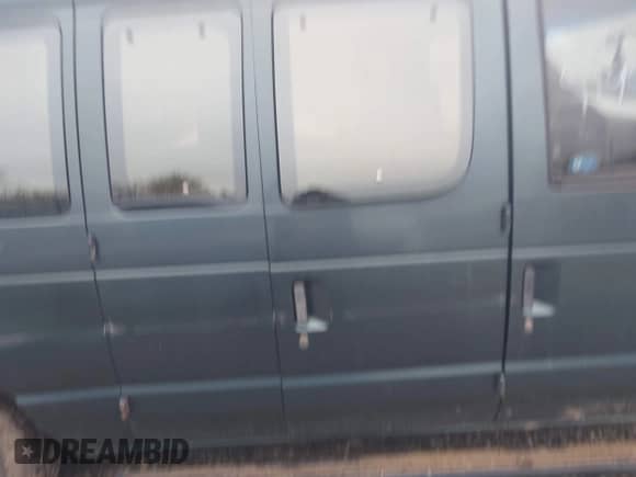 1996 Ford Econoline Cargo с VIN 1FMEE11H3THB23052, выставлен на аукционе IAAI как лот 41943008 с пробегом 161 522 миль миль и . История ставок и продаж доступна на DreamBid. Изображение 13.