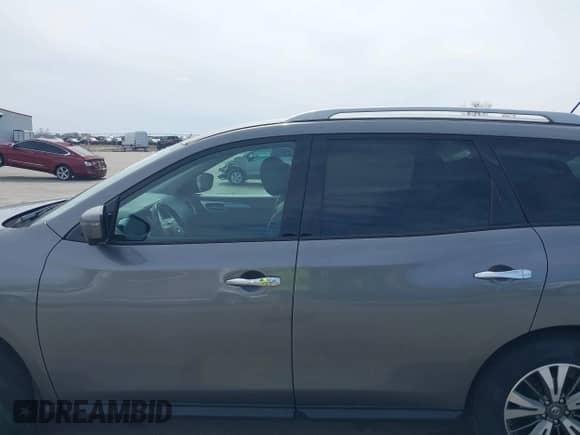 2017 Nissan Pathfinder SL with VIN 5N1DR2MM0HC639453, listed as a IAAI auction lot 41962009 with 156,776 mi miles and . Bid and sale history available at DreamBid. Image 14.