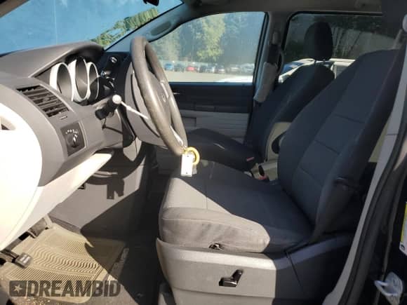 2008 Dodge Grand Caravan SE z VIN 2D8HN44H18R733415, wystawiony jako Copart lot #89498535 z przebiegiem 115 223 mil mil oraz Szkoda całkowita • Salvage title. Historia ofert i sprzedaży dostępna na DreamBid. Obrazek 7.