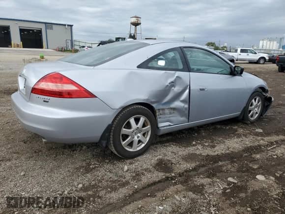 2005 Honda Accord EX-L with VIN 1HGCM82685A000557, listed as a Copart auction lot 82323735 with 101,396 mi miles and Salvage title. Bid and sale history available at DreamBid. Image 3.