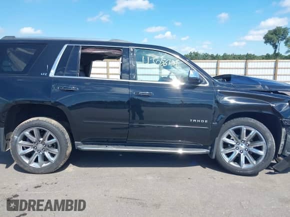 2016 Chevrolet Tahoe LTZ с VIN 1GNSKCKC7GR152012, выставлен на аукционе IAAI как лот 43056131 с пробегом Не указан миль и . История ставок и продаж доступна на DreamBid. Изображение 13.