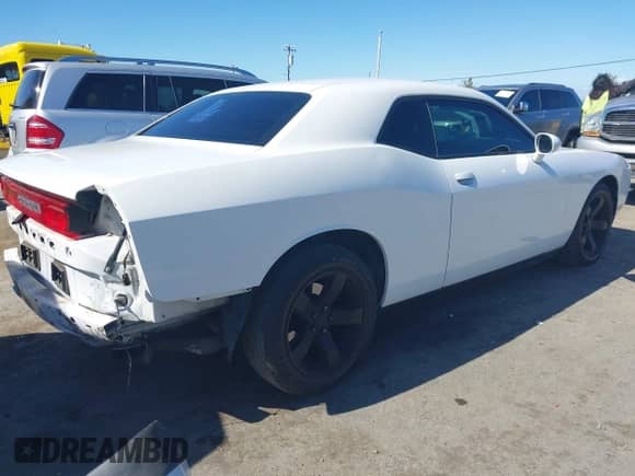 2013 Dodge Challenger SXT с VIN 2C3CDYAG9DH718941, выставлен на аукционе IAAI как лот 43406242 с пробегом 152 693 миль миль и . История ставок и продаж доступна на DreamBid. Изображение 4.