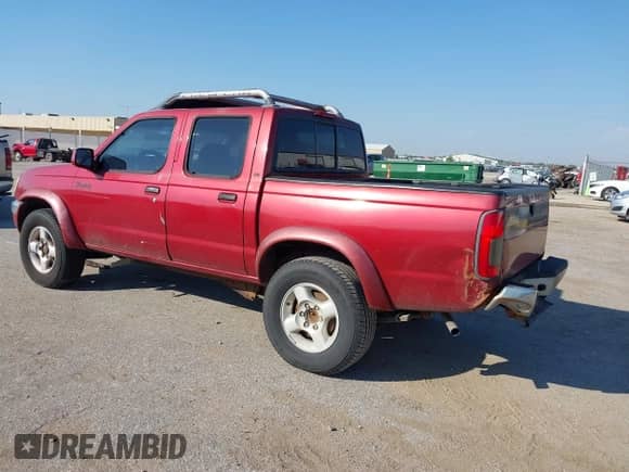 2000 Nissan Frontier XE with VIN 1N6ED27T2YC369522, listed as a IAAI auction lot 43337366 with 286,244 mi miles and . Bid and sale history available at DreamBid. Image 3.