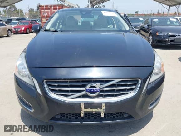 2012 Volvo S60 T5 с VIN YV1622FS7C2116145, выставлен на аукционе IAAI как лот 42560076 с пробегом 91 493 миль миль и . История ставок и продаж доступна на DreamBid. Изображение 13.