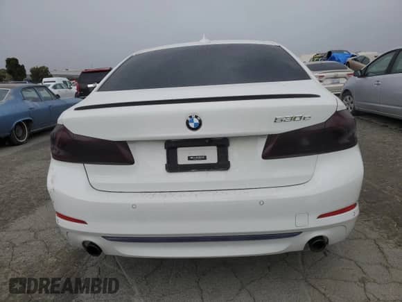 2019 BMW 5 Series 530e with VIN WBAJA9C58KB392873, listed as a Copart auction lot 82330795 with 85,119 mi miles and Salvage title. Bid and sale history available at DreamBid. Image 6.