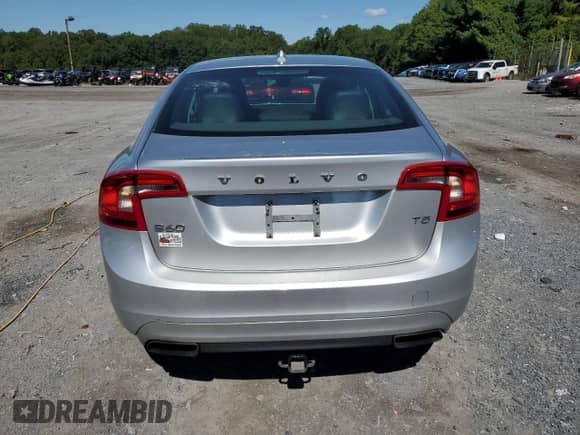 2015 Volvo S60 T5 Drive-E Premier with VIN YV126MFK7F1336135, listed as a Copart auction lot 71584045 with Not provided miles and Clean title. Bid and sale history available at DreamBid. Image 6.