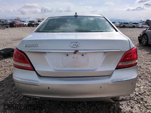 2013 Hyundai Equus Signature с VIN KMHGH4JH5DU058831, выставлен на аукционе Copart как лот 51623045 с пробегом 164 524 миль миль и Списание • Salvage title. История ставок и продаж доступна на DreamBid. Изображение 6.