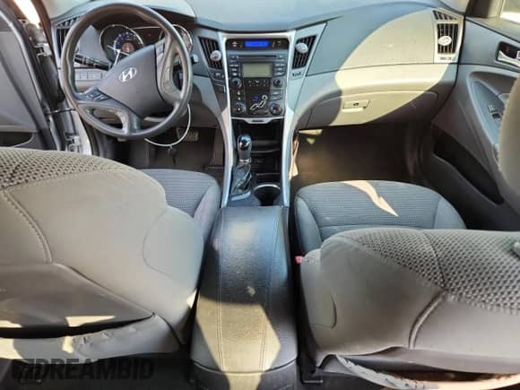 2013 Hyundai Sonata GLS z VIN 5NPEB4ACXDH784180, wystawiony jako Copart lot #81438145 z przebiegiem 203 514 mil mil oraz Szkoda całkowita • Salvage title. Historia ofert i sprzedaży dostępna na DreamBid. Obrazek 8.