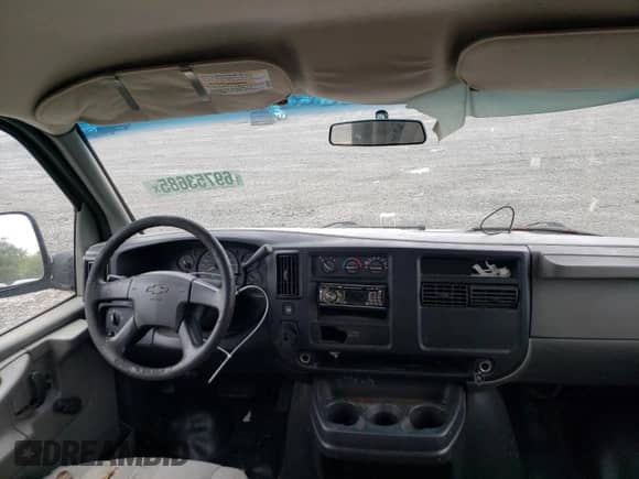 2003 Chevrolet Express Cargo с VIN 1GCGG25V331169826, выставлен на аукционе Copart как лот 69753685 с пробегом 222 900 миль миль и Чистый • Clean title. История ставок и продаж доступна на DreamBid. Изображение 8.