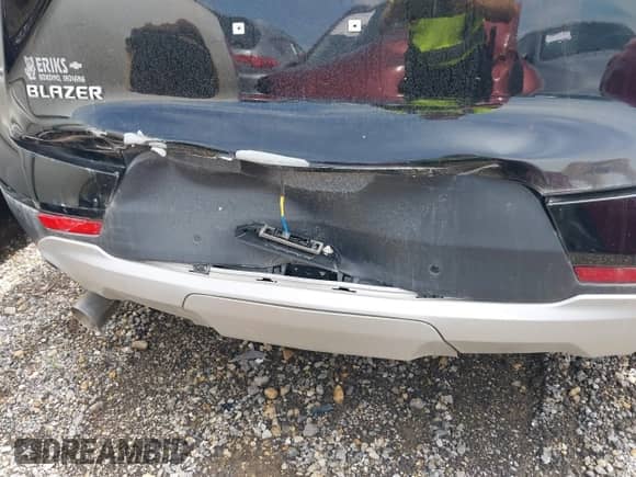 2021 Chevrolet Blazer LT с VIN 3GNKBDRS1MS534046, выставлен на аукционе IAAI как лот 41600557 с пробегом 67 553 миль миль и . История ставок и продаж доступна на DreamBid. Изображение 17.