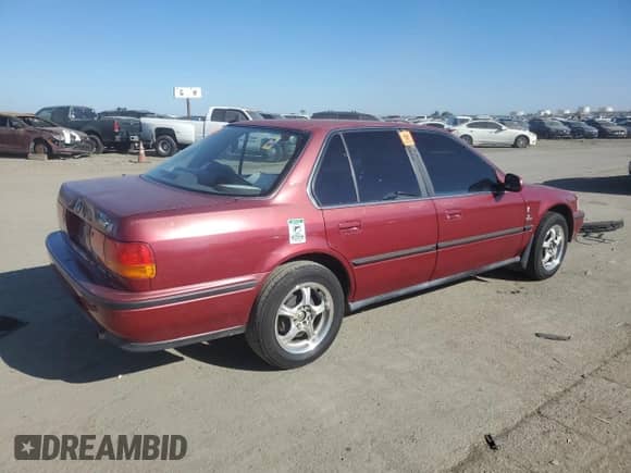 1993 Honda Accord LX z VIN JHMCB7651PC002608, wystawiony jako Copart lot #42375085 z przebiegiem 232 742 mil mil oraz Szkoda całkowita • Salvage title. Historia ofert i sprzedaży dostępna na DreamBid. Obrazek 3.