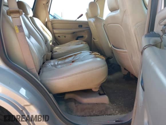 2005 Chevrolet Tahoe LT z VIN 1GNEC13T05R199179, wystawiony jako IAAI lot #43413310 z przebiegiem 208 678 mil mil oraz . Historia ofert i sprzedaży dostępna na DreamBid. Obrazek 8.
